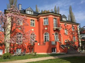  Villa am Park Apartment  Дрезден